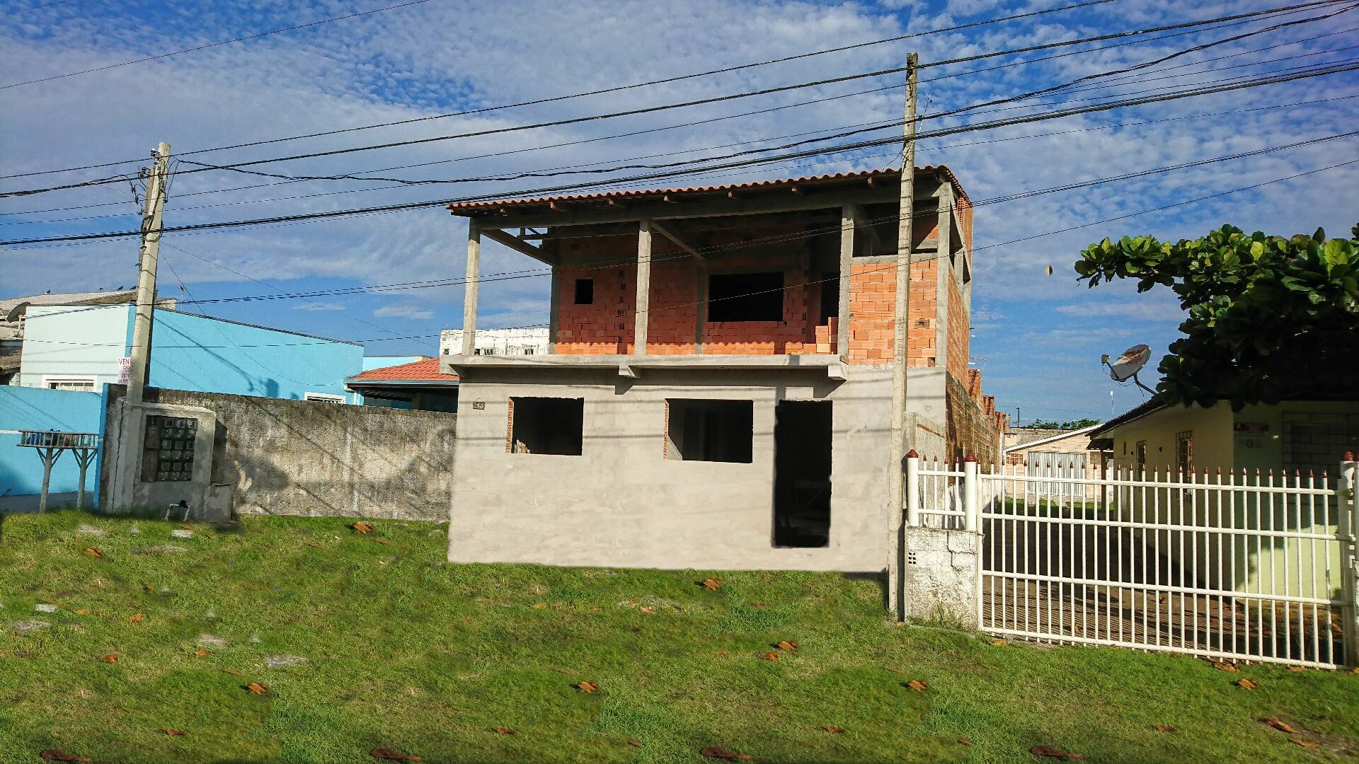 Sobrado à venda com 3 quartos, 126m² - Foto 2